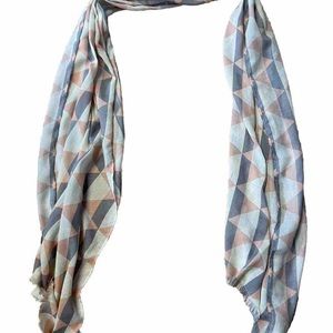 Gap scarf